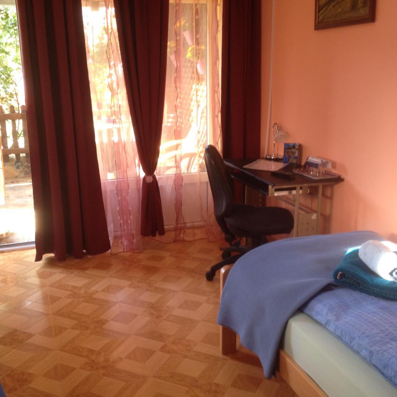 Guest House Rose Smederevska Palanka Exterior foto